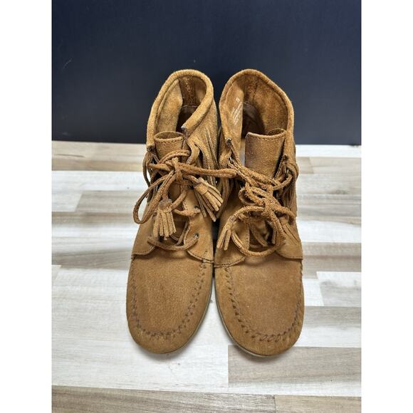 Minnetonka Fringe Wedge Boots 7.5 Tan Suede Boho Festival Retro Western Y2K - Picture 11 of 11